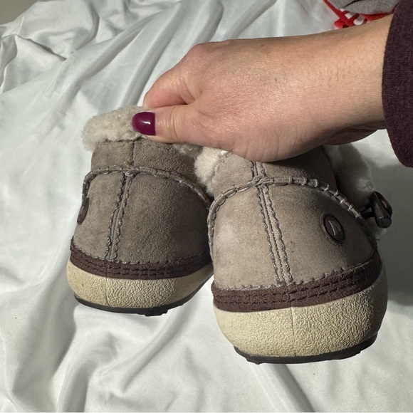 Merrell Spirit Tibet Low Boots Suede Upper Colour Cement Size 11 - Picture 2 of 11